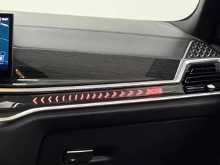 BMW X5 XDrive50e M-Sport | Pano | Sky Lounge | Innovatie-pakket | Harman/Kardon | Driving Assistant Professional | Comfort Pakket / 19
