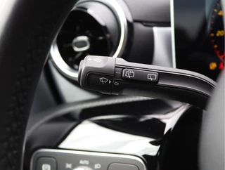 Mercedes-Benz A-Klasse 220 Launch Edition  | Widescreen | Camera | Org. NL / 27