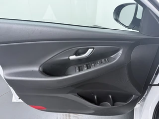Hyundai i30 Wagon 1.0 T-GDI Comfort  Lendensteunverstelling - Cruise Control - Achteruitrijcamera - Climate Control / 22