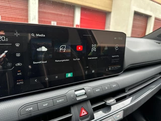 Kia K4 1.0 T-GDi MHEV GT-Line Launch Edition (pano) Dodehoekassistentie | Kruisend verkeersassistentie achter | Uitstapwaarschuwing | Stoel + stuurwielverwarming / 26