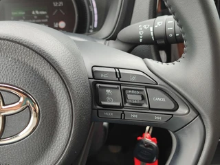 Toyota Aygo X PLAY 4S-BANDEN APPLE/ANDROID AD-CRUISE CAMERA BLUETOOTH AIRCO NL-AUTO EL-RAMEN/SPIEGELS / 15