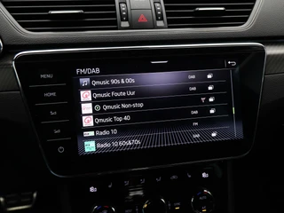 Škoda Superb Combi 1.4 TSi 218 Pk iV Sportline Business | Trekhaak | Stoelverwarming | CarPlay | Camera | Cruise Control | Navigatie | Full LED | 19 Inch | 91.754 Km !! / 29