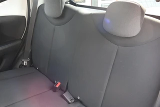 Toyota Aygo 1.0 VVT-i x-fun NL-AUTO AIRCO / 20