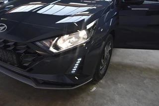 HYUNDAI I20 1.0 T-GDI Comfort I Navi + Camera / 21
