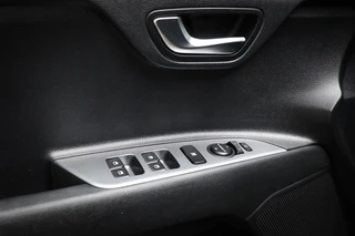 Kia Stonic 1.0 T-GDi MHEV GT-Line | LEDER | STUURVERWARMING | DAB | APPLE | CAMERA / 26