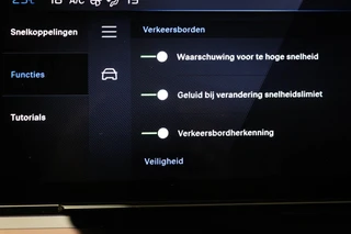 Peugeot e-408 Allure 58 kWh | NIEUW | COMFORT / CONNECT / 360 VISION & DRIVE ASSIST- PACK | STUURVERWARMING | DAB | APPLE | CAMERA / 53