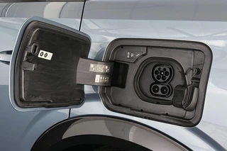 Peugeot e-5008 GT Avantage 73 kWh 7p Leder Stoelventilatie Stoelverwarming 360 Camera Keyless / 36