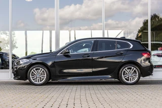 BMW 1 Serie 120i M-Pakket  | NL Auto | LED / 6