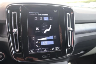 Volvo XC40 T4 Recharge Core Bright | Stoelverwarming | Trekhaak | Parkeercamera  | Keyless / 44