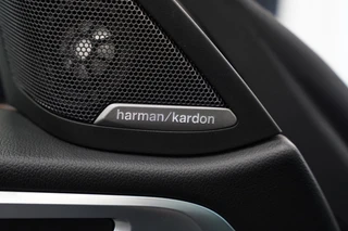 BMW 4 Serie Gran Coupé M440i xDrive High Executive  ACC Opendak Wide Screen Head-up H&K Trekhaak Carbon Laser Light Portimao Blue! / 39