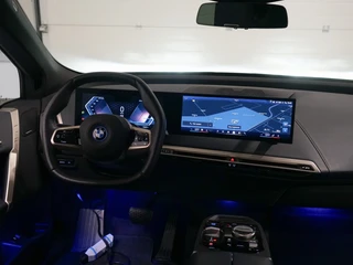 BMW iX xDrive40 Skylounge CoPilot | Elektr. Trekhaak | Harman Kardon / 9