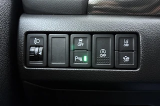 Suzuki Vitara 1.4 Boosterjet Smart Hybrid Style 110pk | Navigatie | Climate Control | Stoelverwarming | Cruise Control Adaptief | Luxe Bekleding | Camera | Dodehoekdetectie / 19