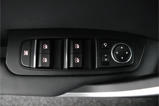Kia XCeed 1.5 T-GDi GT-Line  - Automaat - Panorama dak - Stoel/Stuur verwarming - Navigatie - Climate Control - Achteruitrijcamera - Elektrische Achterklep - Fabrieksgarantie tot 06-2032 / 21