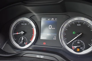 Skoda Karoq 1.5 TSI LEDER LMV NAVIGATIE CRUISE / 38