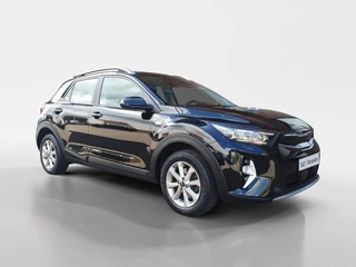 Kia Stonic 1.0 T-GDi MHEV DynamicLine | Navigatie | Camera | Climate control | Cruise control | Apple Carplay / Android Auto | Parkeersensoren achter | / 4