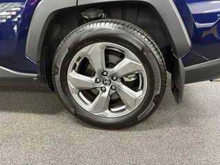 Toyota RAV4 2.5 Hybrid Business/ NL auto/ Bearlock slot/ Navi / 39