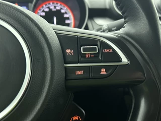 Suzuki Swift 1.2 Style Smart Hybrid | Camera | CarPlay | Adaptive Cruise | Stoelverw. | Climate Control / 18
