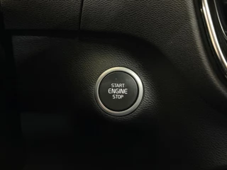 Volvo XC40 1.5 T3 R-Design | Pano | Winterpakket | Elektr voorstoelen+memory | Camera | Carplay / 41