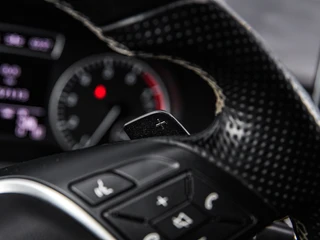 Mercedes-Benz B-Class 250 Ambition Rood leder | Xenon | Camera | Navi | Trekhaak | PDC v+a | Cruise control / 19