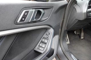 BMW 1 Serie 118i High Executive M-Sport  | Panodak | Stoelverw. | LED | DAB | Camera | BTW | / 28