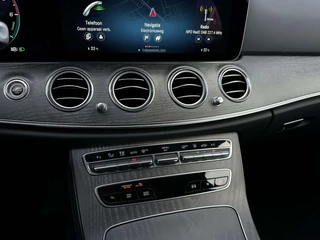 Mercedes-Benz E-klasse Estate 300 de Avantgarde AMG Line / 23