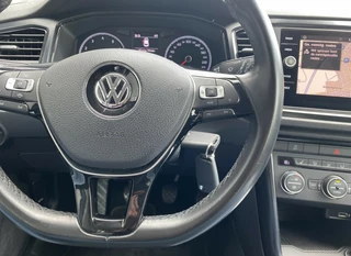 Volkswagen T-Roc 1.0 TSI Style 116 pk  | adaptieve cruise control | navigatie | parkeersensoren | all season banden | climate control / 28