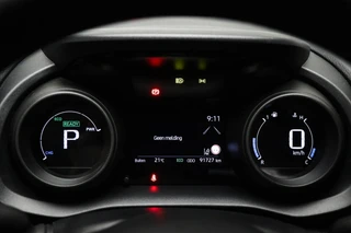 Toyota Yaris 1.5 Hybrid Dynamic | STOELVERWARMING  LED | CIMA | DAB  | APPLE | CAMERA / 6