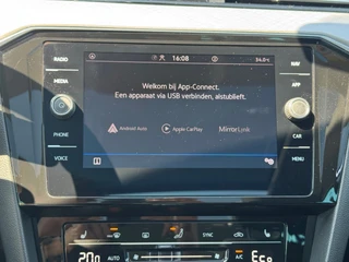 Volkswagen Passat 1.4 TSI PHEV * Panoramadak * Headup display * Dealer onderhouden * / 16