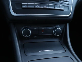 Mercedes-Benz CLA-klasse 200 Ambition | PDC | PANO | SPORTSTOELEN | CRUISE | NAVI | / 20