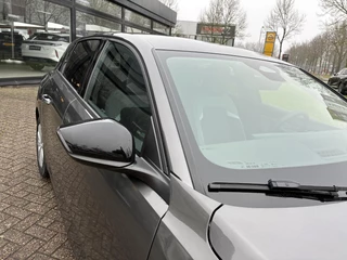 Opel Astra 1.2 Turbo 110pk Business Edition | Navigatie | Achteruitrijcamera |  Adapt. Cruise control | Stoel & stuurverwarming | AGR Comfortstoel | Keyless | Parkeersensoren / 28