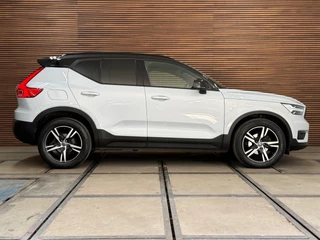 Volvo XC40 1.5 T3 R-Design | Pano | Winterpakket | Elektr voorstoelen+memory | Camera | Carplay / 5