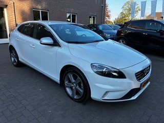 Volvo V40 2.0 T3 153PK! R-DESIGN / 9
