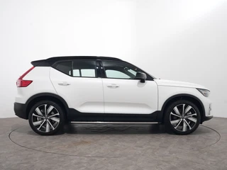 Volvo EX40 SINGLE MOTOR PLUS BLACK EDITION 70 KWH 100% SOH  | Trekhaak | Harman Kardon | Warmtepomp / 15