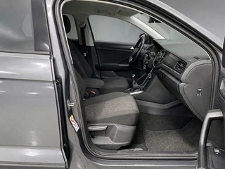 Volkswagen T-Roc 1.0 TSI Style 116 pk  | adaptieve cruise control | navigatie | parkeersensoren | all season banden | climate control / 17