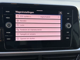 Volkswagen T-Roc 1.0 TSI Life  | LED | Apple Carplay | Adapt. Cruise | DAB+ | PDC v+a incl. Camera / 44