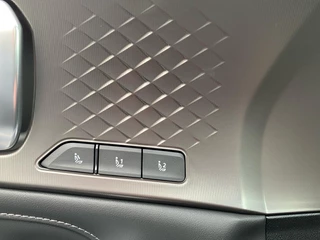 Kia Sorento 1.6 T-GDi Plug-in Hybrid 4WD ExecutiveLine 7p | Bel voor info | 253 pk | Head-up display | Nu €3000 Inruilpremie! / 27