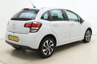 Citroen C3 1.2 82pk Exclusive | Zenith voorraam | Parkeersensoren | Cruise Control | Navi | Climate Control | Lichtmetalen velgen / 2