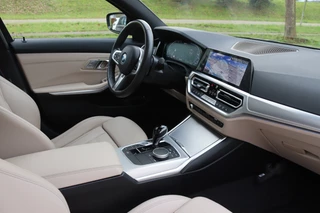 BMW 3 Serie Touring 330e M-Sport Shadow Line  Pano/Laser LED/Leder/360/Keyless/Headup/ACC/Dodehoek / 10