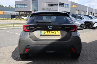 Toyota Yaris 1.5 HYBRID DYNAMIC LED LMV-16" APPLE/ANDROID KEYLESS NAVI ALL-SEASON DEALER ONDERHOUDEN / 5