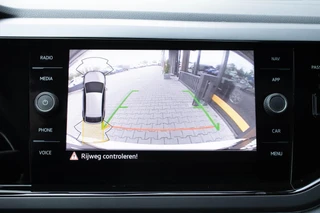 Volkswagen Taigo 1.0 TSI R-Line|Camera|Carplay|Adaptive Cruise / 32