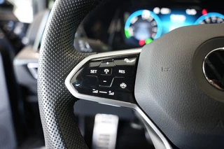 Volkswagen Golf 1.4 EHYBRID GTE / 4