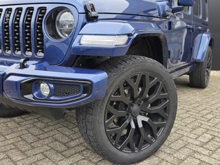 Jeep Wrangler BRUTE Custom Sahara 4xe 380 | Hardtop/Soft top | Apple-Android | Adaptive Cruise Control / 6