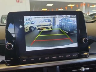 Kia Picanto 1.0 DPI ExecutiveLine | Stoel en stuurverwarming | Navigatie | Camera | Keyless met startknop | Climate control | Cruise control | Getinte ramen achter | / 35