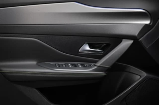Peugeot e-408 GT 58 kWh | NIEUW | PANORAMADAK | STUURVERWARMING | MASSAGE | DAB | APPLE | 360 CAMERA / 31