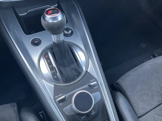 Audi TT RS Roadster TT 2.5 400pk 5-Cil Quattro B&O Camera Stoelverw. 20 Inch / 30