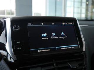 Peugeot 2008 1.2 PureTech Allure 110pk | Extra getint glas | Achteruitrijcamera | Climate control | Apple carplay/Android auto | Lage km.stand | Lichtmetalen velgen | Regensensor / 29