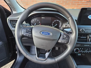 Ford Focus Wagon 1.0 EcoBoost 125PK Active Automaat Winterpack 17" Velgen Navi / 13