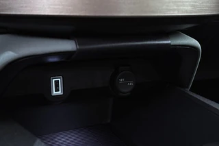 Lancia Ypsilon 1.2 Turbo Hybrid 110pk Automaat Apple CarPlay Cruise Control / 32