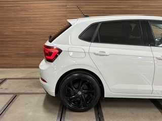 Volkswagen POLO 1.0 TSI Style Black Edition Business | Matrix LED | IQ.Light |CarPlay | Stoelverwarming | ACC | Camera | Trekhaak / 17