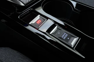 Peugeot e-2008 EV Business 54 kWh | 156PK | AUTOMAAT | 406KM WTLP | Camera Achter | Draadloos Appel Carplay & Android Auto | / 23